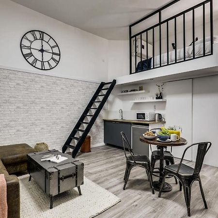 Modern French Studio In Paris Apartment Екстериор снимка