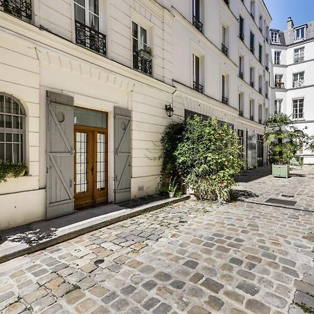 Modern French Studio In Paris Apartment Екстериор снимка