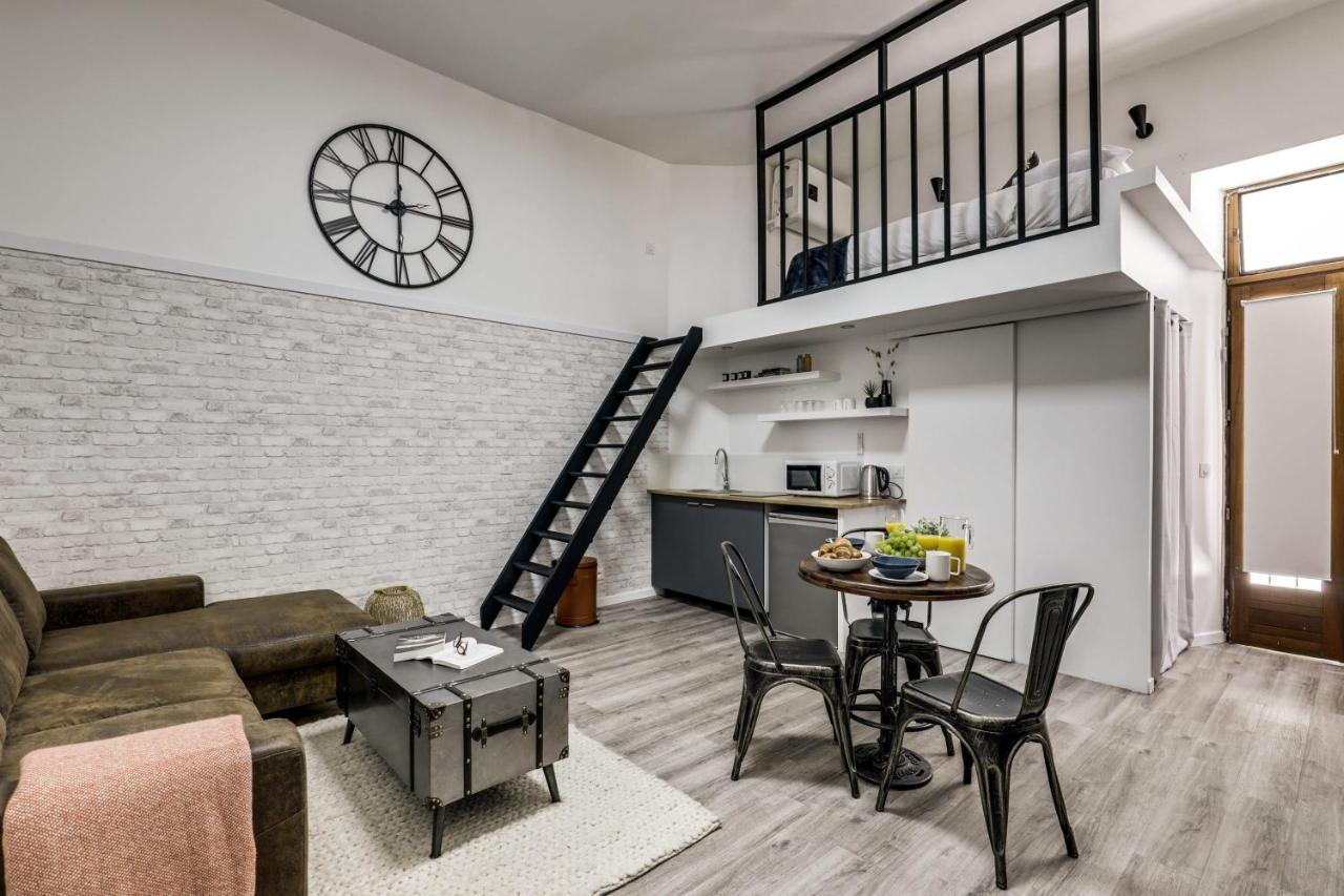 Modern French Studio In Paris Apartment Екстериор снимка