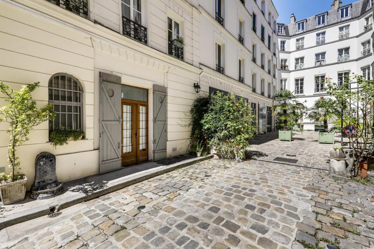 Modern French Studio In Paris Apartment Екстериор снимка